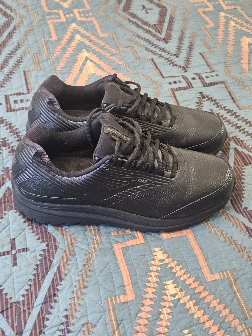 Brooks Addiction Walker Sneakers